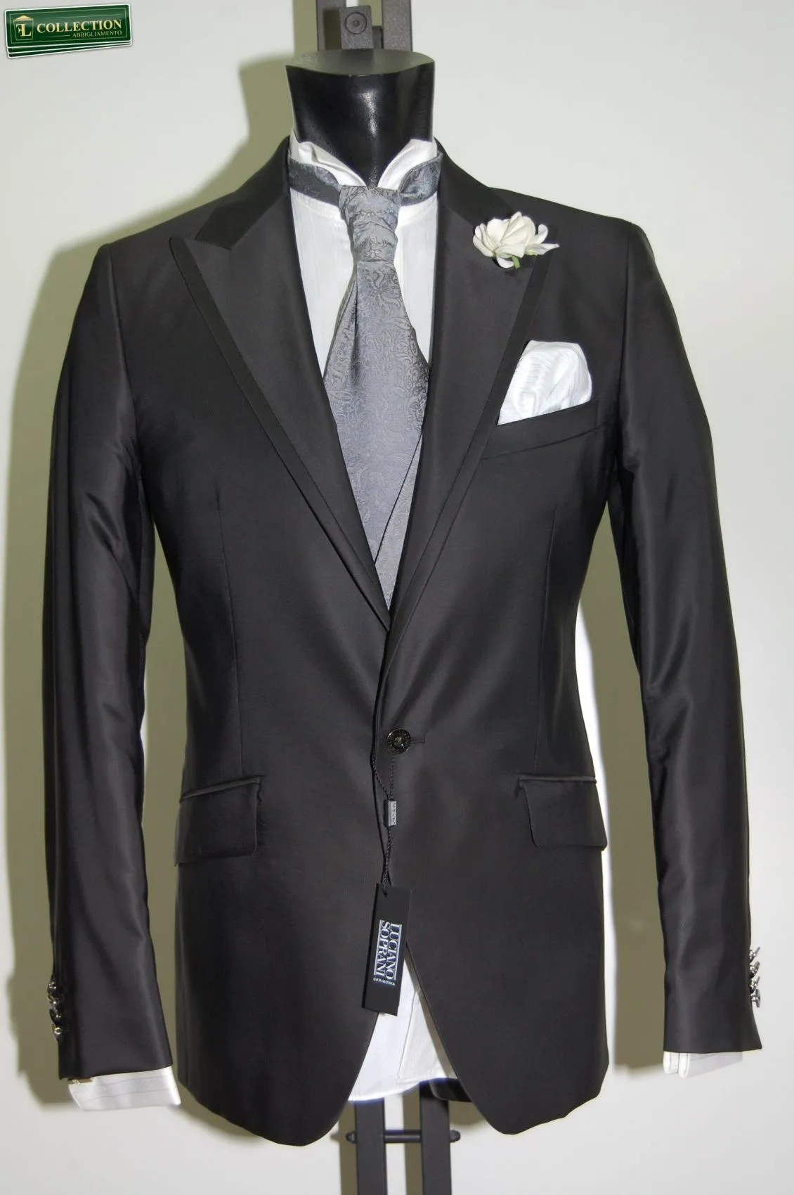 Black dress half tight Luciano Soprani slim fit with waistcoat and tie