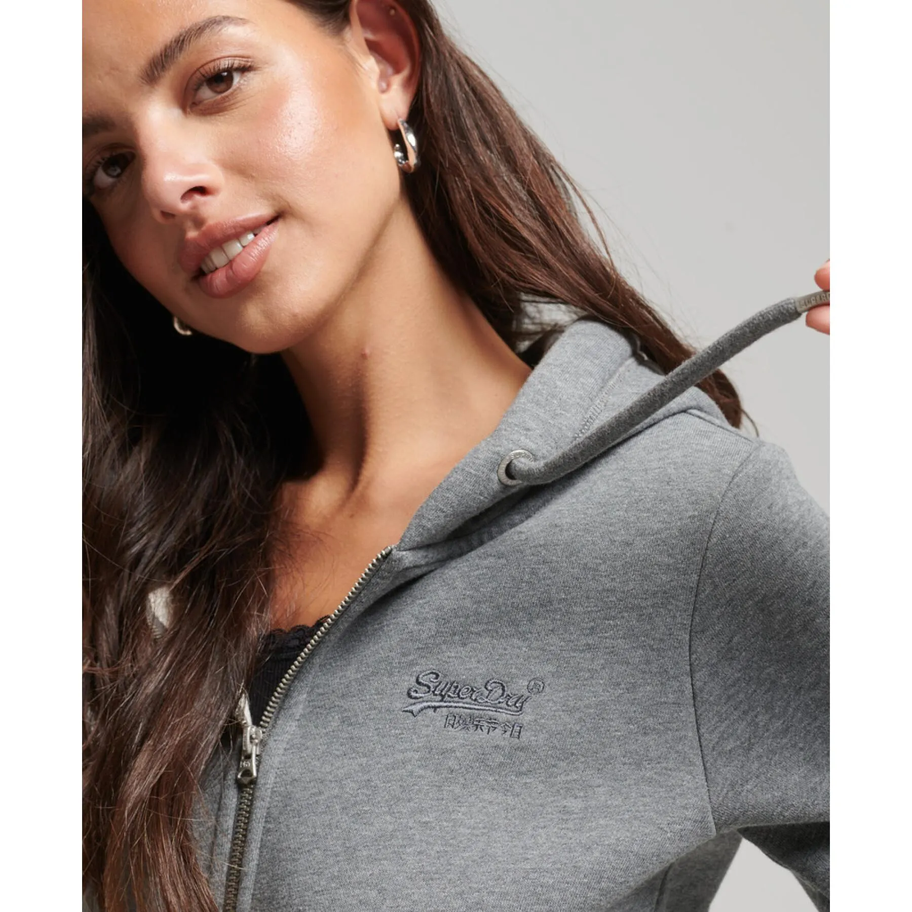 Felpa con cappuccio da donna in cotone biologico Superdry Essential Logo