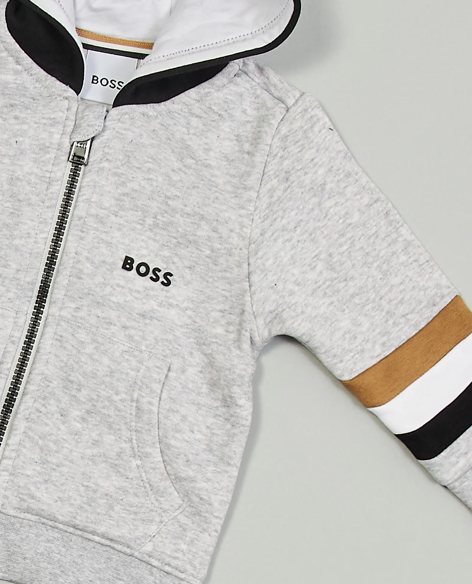 OutletBOSS      Felpa bambino Boss con cappuccio e bande sulle maniche