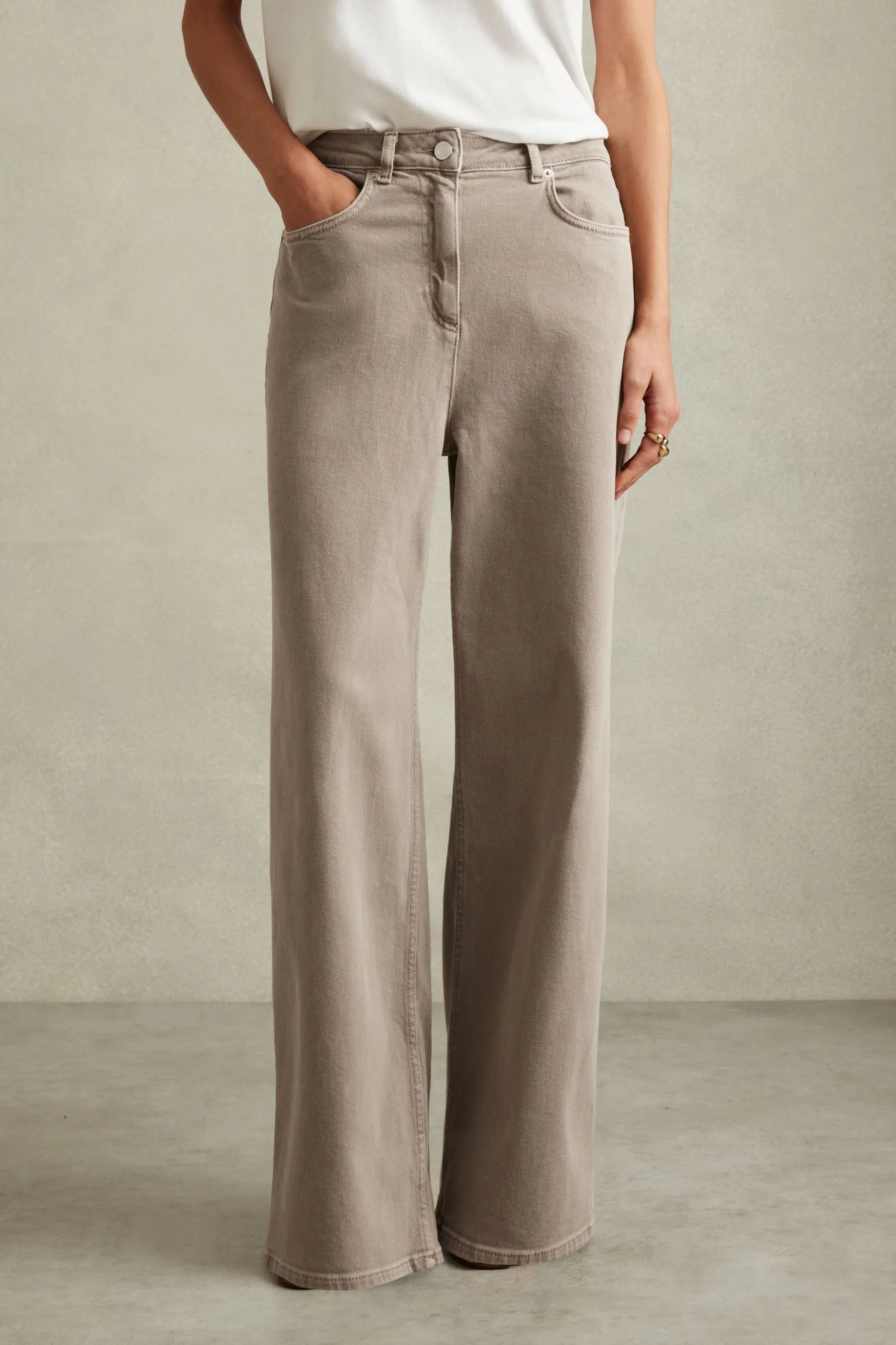 Reiss Layla Relaxed Garment Dyed Wide Leg Jeans    