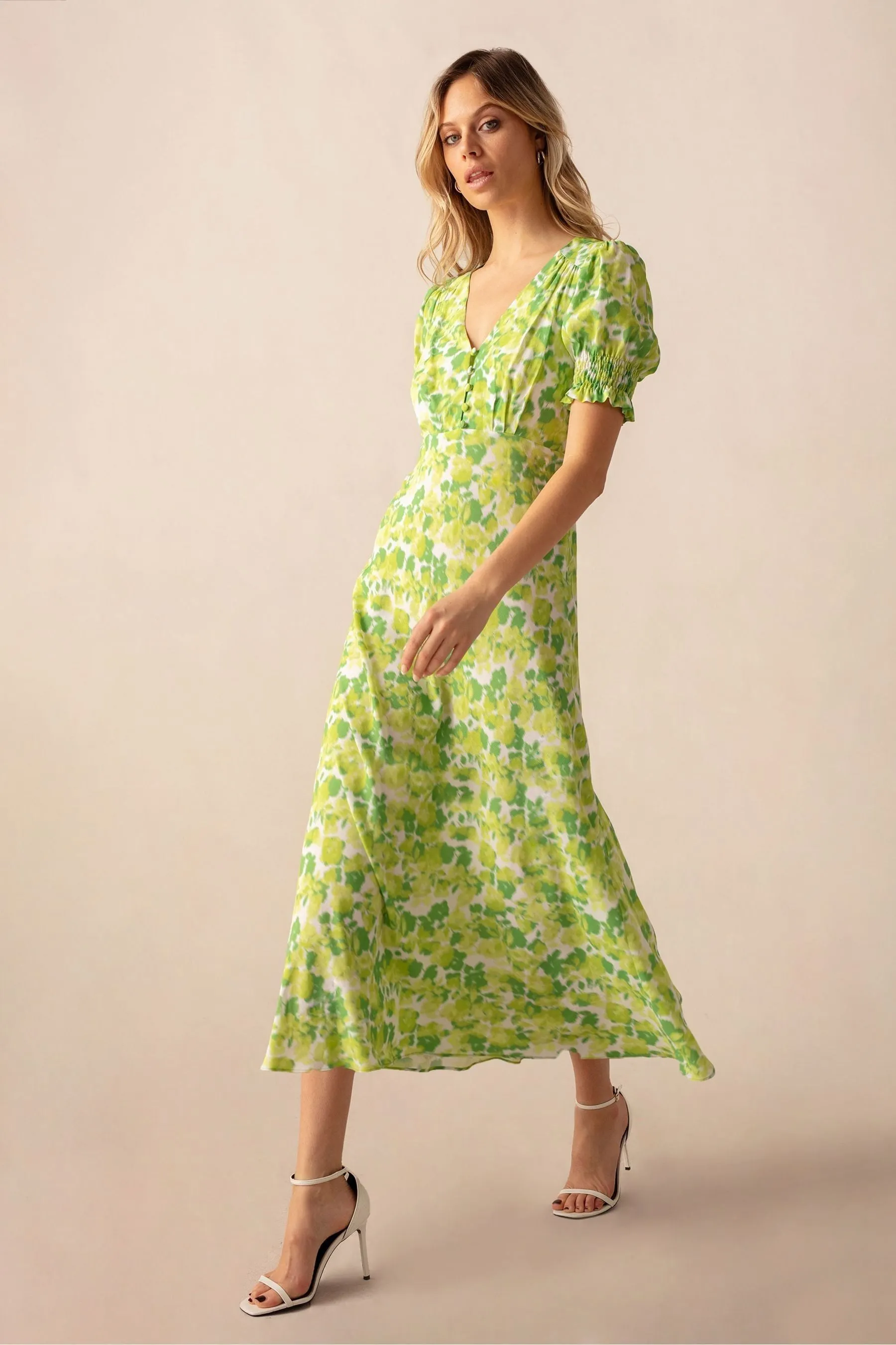 Ro&Zo Green - Botanical Floral Print Shirred Cuff Mdii Dress